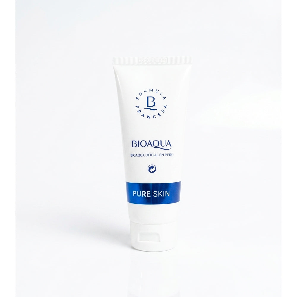 Limpiador facial Pure Skin Bioaqua 100g fórmula francesa vista frontal, tubo blanco con banda azul