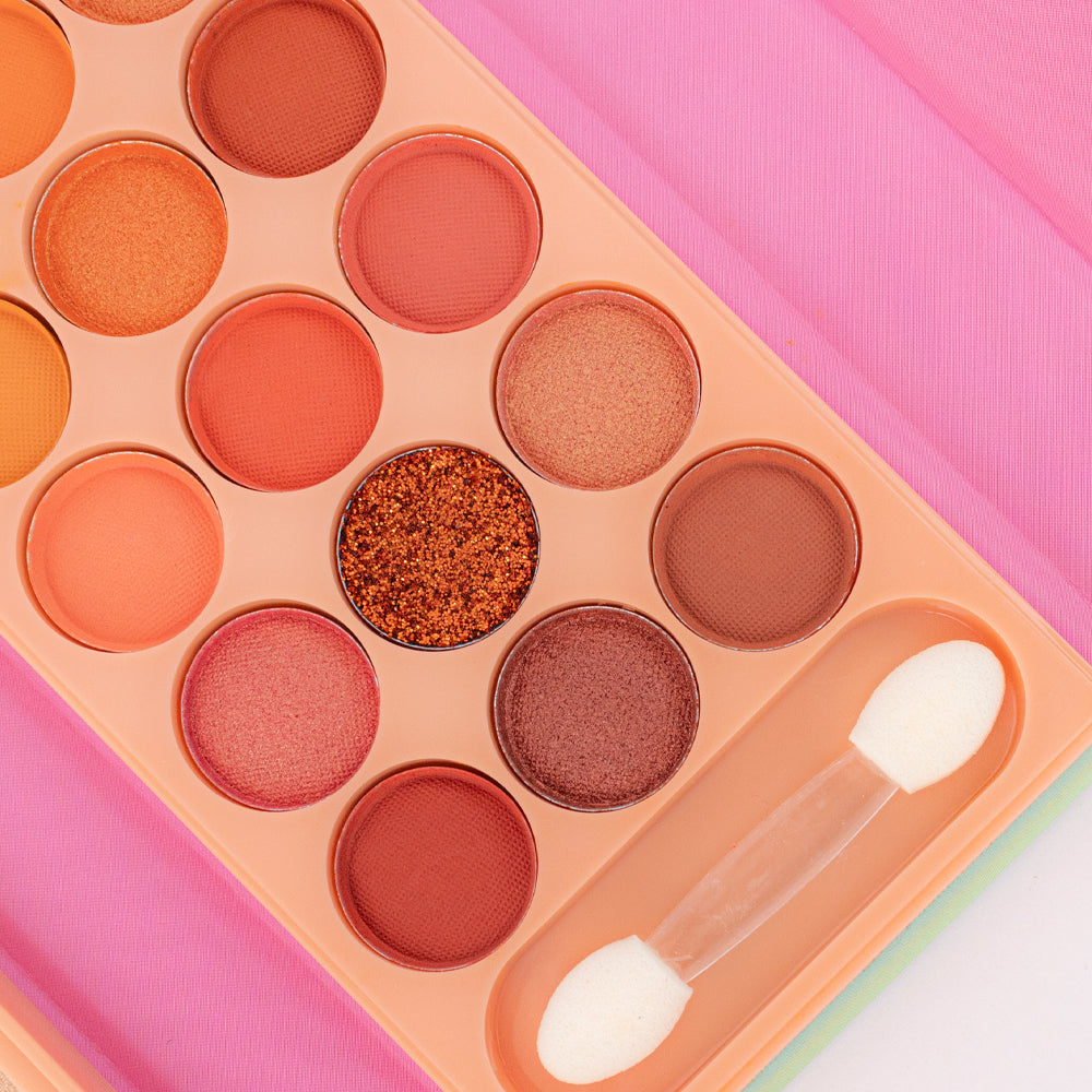 Eyeshadow palette hello smile