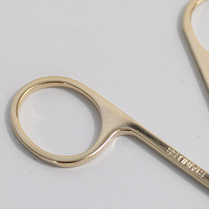 tijera para cortar cutícula