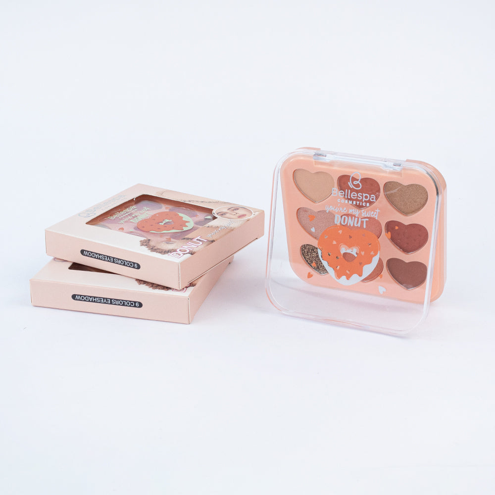 Detalle de los panes en forma de corazón de la Paleta de Sombras You're My Sweet Donut Bellespa Cosmetics en tonos nude, rosa, terracota y glitter