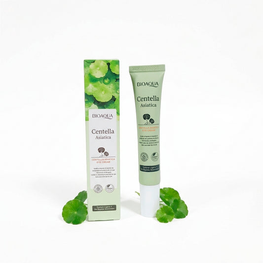 Contorno de ojos Centella Asiatica Eye Cream Bioaqua en tubo verde, textura ligera de rápida absorción para reducir ojeras y bolsas