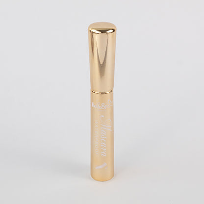Bellespa Mascara Waterproof en tubo dorado y tubo gunmetal coffee sobre fondo blanco