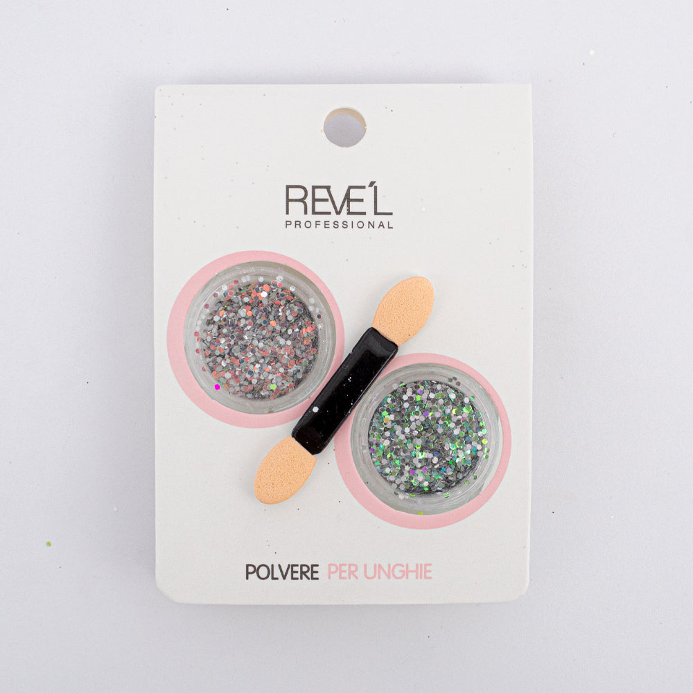 Decoración para uñas Revel Professional polvere per unghie glitter plateado y coral con aplicador sobre fondo blanco