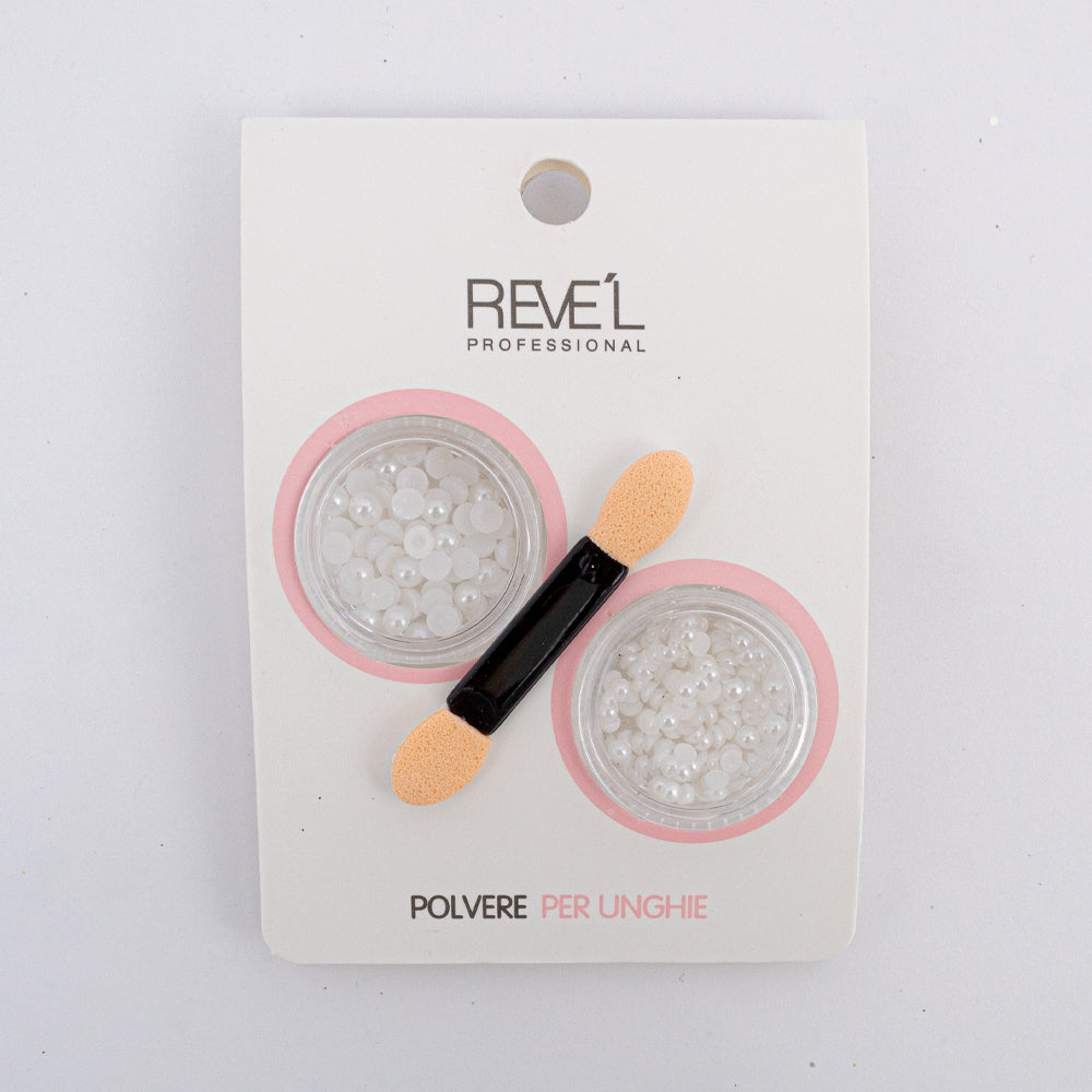 Decoración para uñas Revel Professional polvere per unghie perlas blancas con aplicador sobre fondo blanco