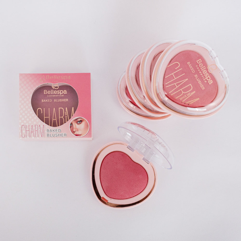Rubor baked corazón Charm Make Me Bellespa Cosmetics abierto en tono rosa intenso, estuche compacto rosa con aro dorado y caja de empaque