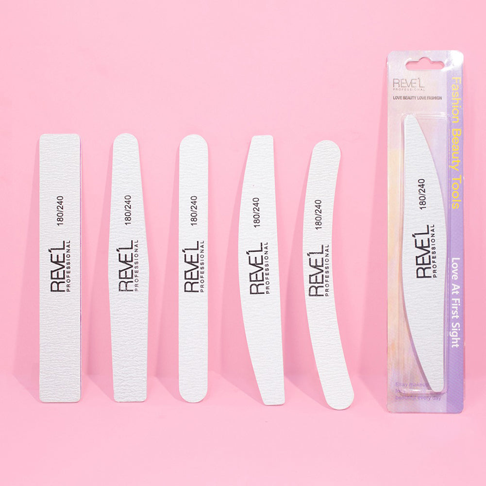 Set de 5 limas de uñas doble cara 180/240 Reve'l Professional en formas recta ovalada y banana para manicure profesional sobre fondo rosado