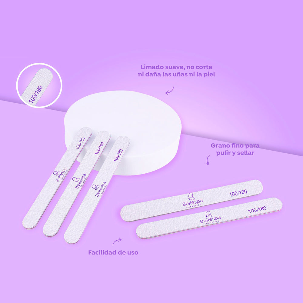 Set de 5 limas de uñas rectas doble cara 100/180 Bellespa Cosmetics grano fino para pulir y sellar sin dañar uñas ni piel sobre fondo lila
